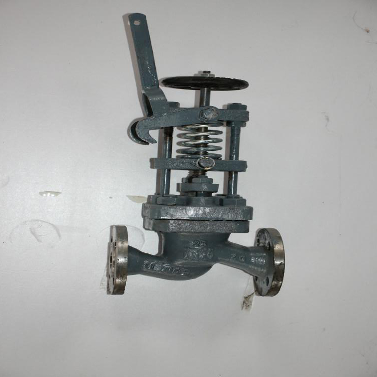 船用手動快關閥CB/600-76實物圖1 船用手動快關閥CB/600-76實物圖