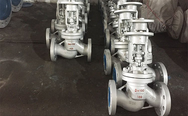 碳鋼截止閥實物圖2 碳鋼截止閥實物圖