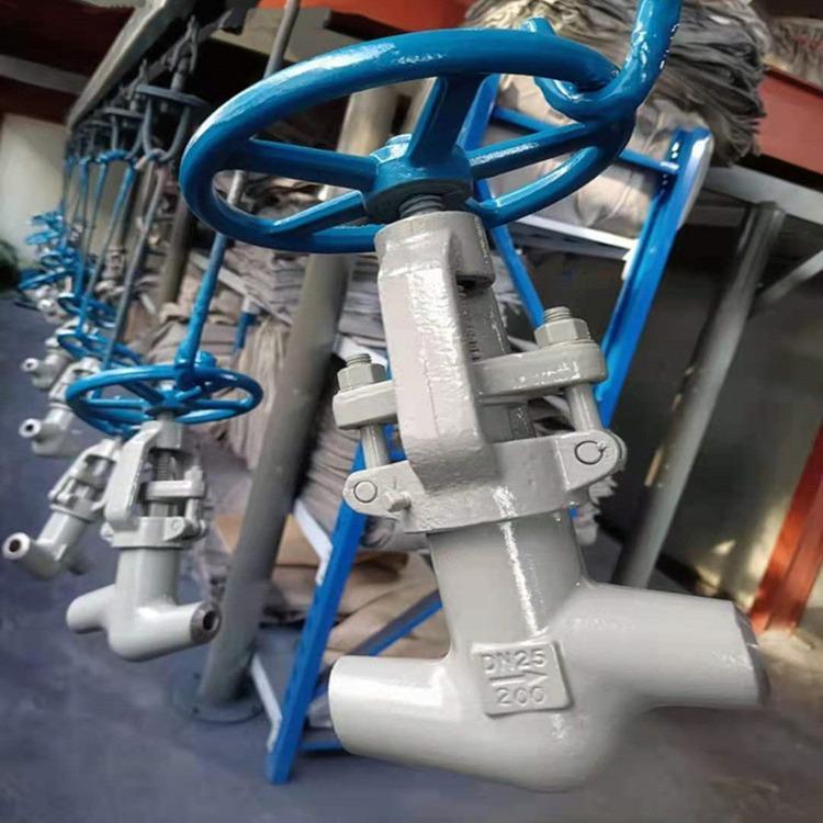 對焊截止閥，高溫高壓對焊截止閥實物圖